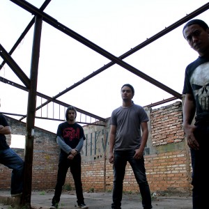 Hellmotz: pensando “fora da caixa” em arte do novo álbum