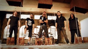 Distraught: assista ao teaser de vindouro clipe