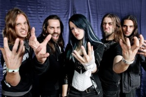 The Agonist: assista ao novo videoclipe, “Follow The Crossed Line”