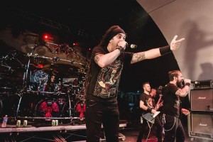 About 2 Crash faz surpreendente apresentação de estreia no Rock in Rio