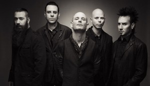 Stone Sour: ouça a versão para “Gimme Shelter”, com Lzzy Hale