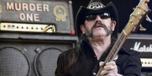 Lemmy Kilmister, líder do Motörhead, morre de câncer aos 70 anos