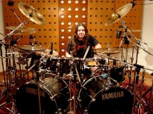 Kuazar: Marcelo Moreira é o novo baterista da banda paraguaia