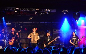 Riot: veteranos do Heavy Metal norte americano em única apresentação no Brasil