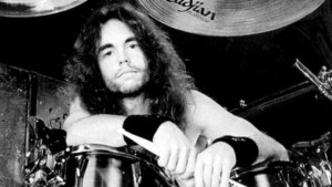 Nick Menza, ex-baterista do Megadeth, morre aos 51 anos