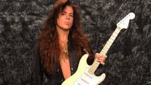 Yngwie Malmsteen adia apresentação em SP para agosto e cancela shows no RJ e em Curitiba