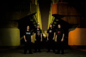 Neuroticos: capa e o teaser do EP de estreia “Hell In The House Of God”
