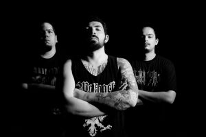 Heavenless: banda solta lyric video de novo single