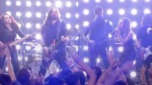 Heavy Metal e outros estilos: uma junção de polêmica interminável. Qual sua opinião?