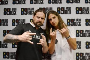 Programa de rádio promove encontro de fãs para entrevistar o Sepultura