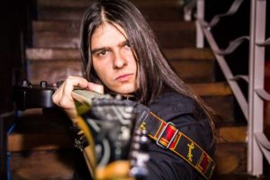 Guilherme Costa: técnica de arpejos em novo vídeo no Guitar Shred