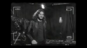 Bellini: genuíno rock brasileiro em videoclipe “Quase Sempre Disfarço”