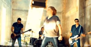 JEV: confira o novo videoclipe “Wildest Youth”