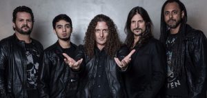 Angra: banda convida fãs para o show em Sorocaba na próxima semana!