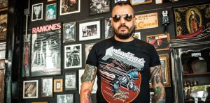 Leandro Caçoilo divulga vídeo com cover da música “Only The Young” do Journey