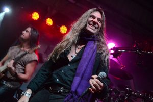 Edu Falaschi em São Paulo: Roy Khan fará show solo especial com orquestra celebrando 20 anos de ‘The Black Halo’ do Kamelot no Tokio Marine Hall
