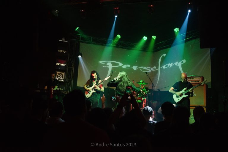 Persefone representa metal alternativo andorrano no palco do Manifesto Club