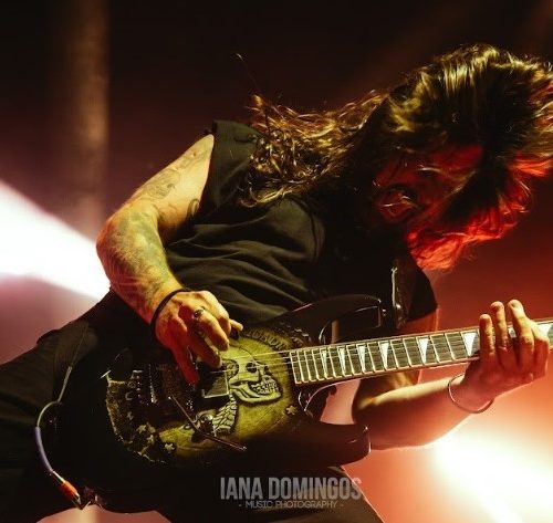 Sepultura inicia tour de despedida com casa cheia em BH, local onde tudo começou!