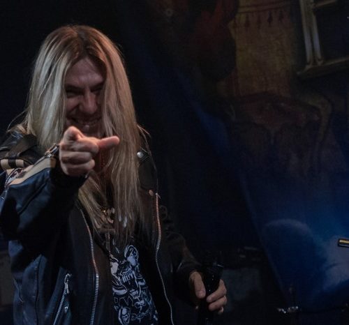 Edu Falaschi leva fãs mineiros à loucura com releitura do DVD “Rebirth Live in São Paulo”