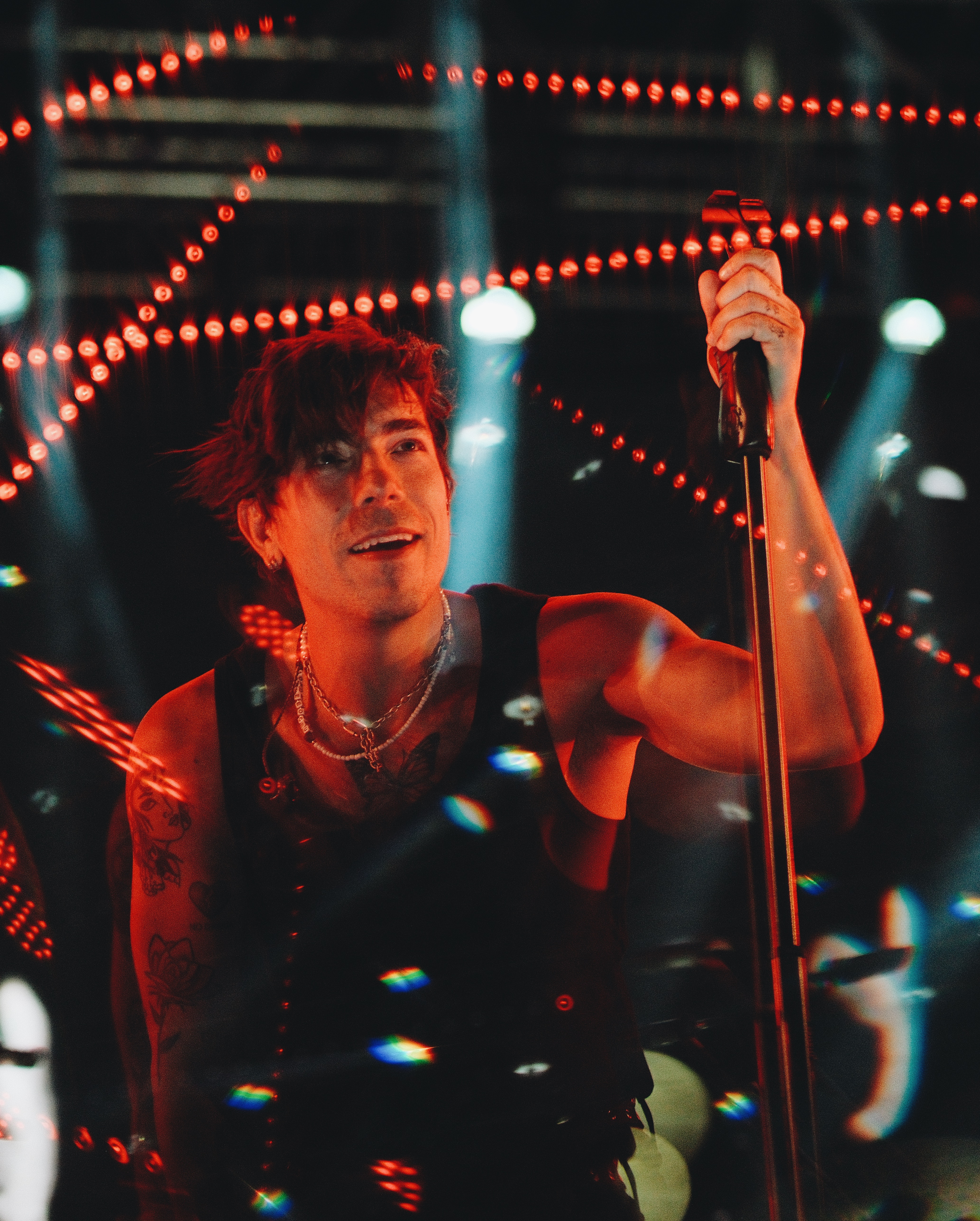 Di Ferrero leva a turnê “SE7E” para a GARAGE 011