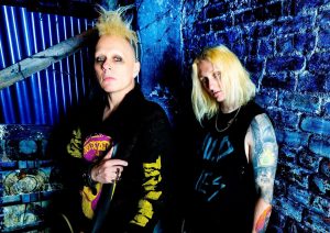 Love Ghost e Skold