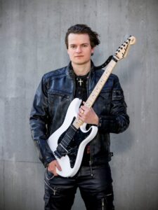 Thomas Carlsen’s Transmission