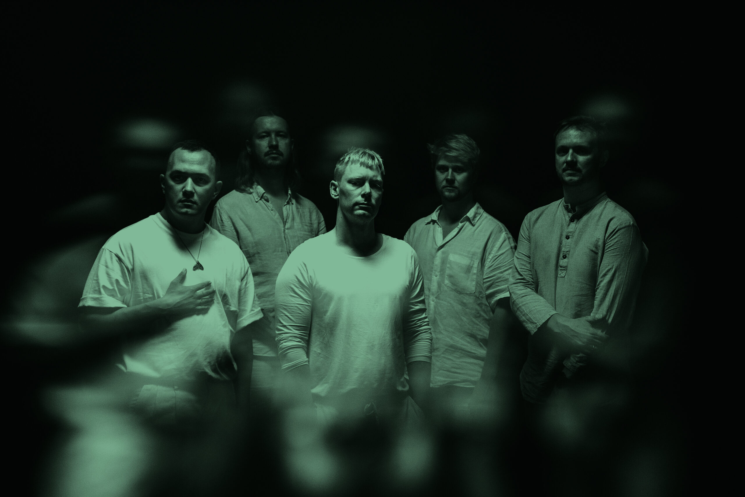 MØL lança novo single/videoclipe “Young”