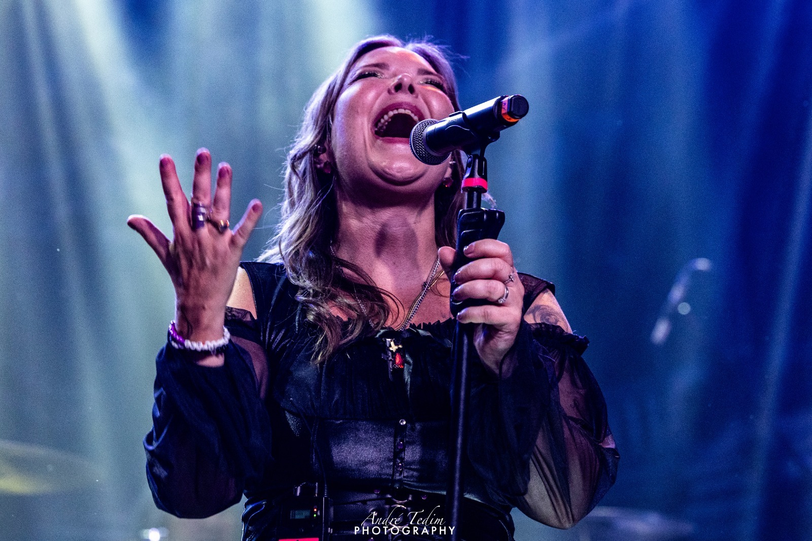 Anette Olzon & Orquestra inicia turnê inédita no Brasil essa semana