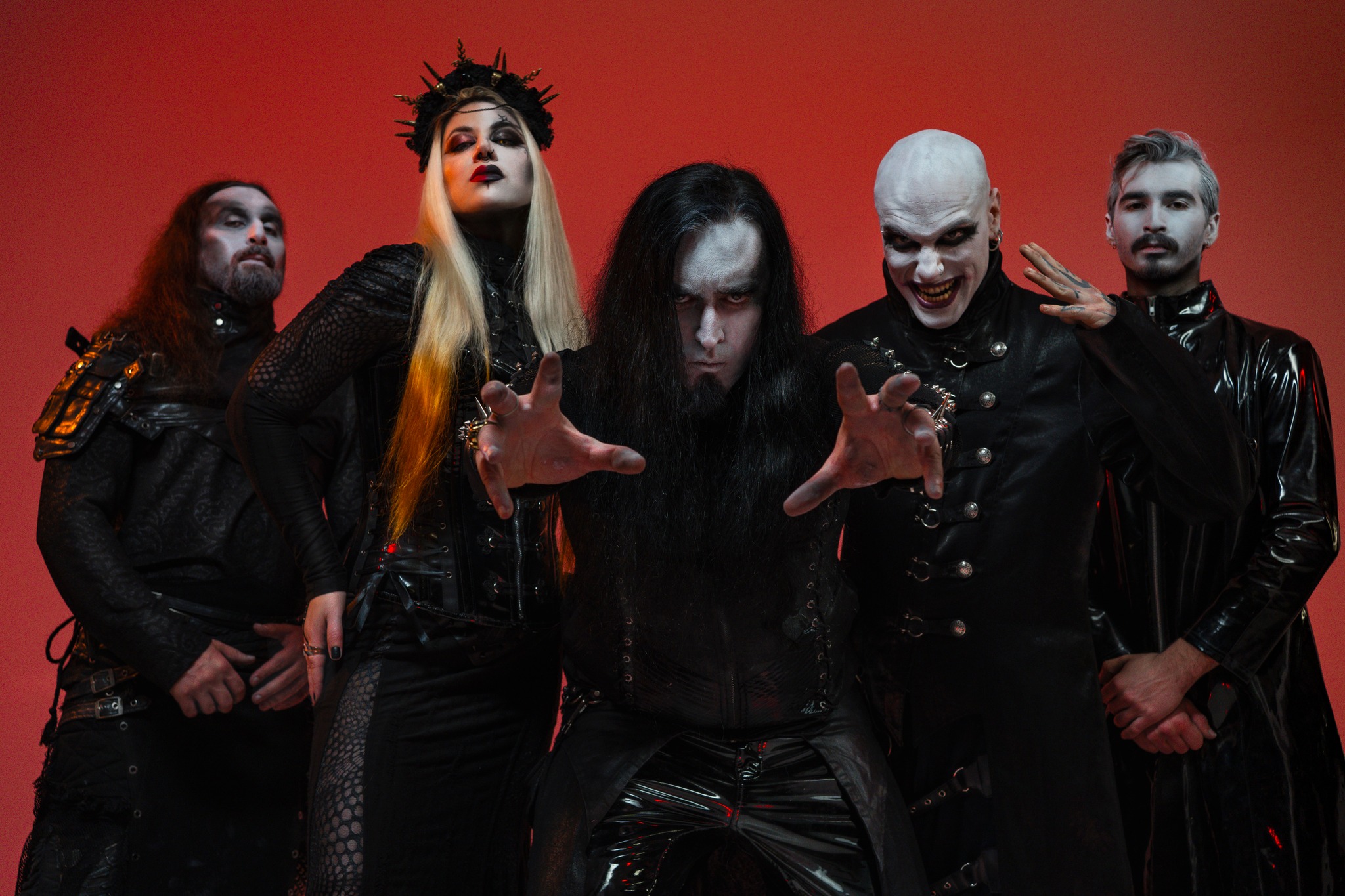 A banda grega de metal sinfônico extremo WEB lançará o álbum ao vivo “Darkness Alive” em 20 de fevereiro de 2026 pela Metal Blade Records