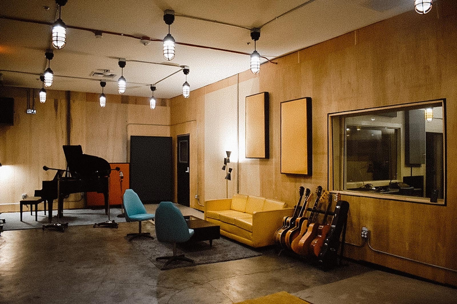 Artsy Club inaugura estúdio em Los Angeles