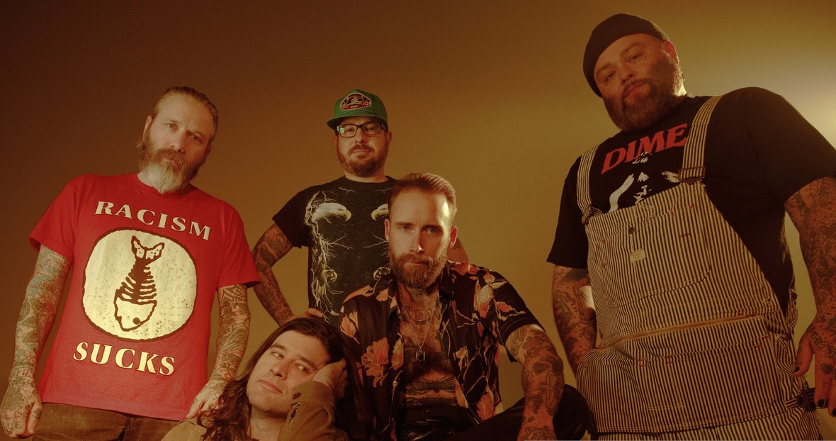 Alexisonfire volta ao Brasil para celebrar 20 anos do clássico Crisis