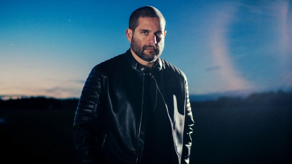 Dan Szyller estreia no Brasil com show único em São Paulo