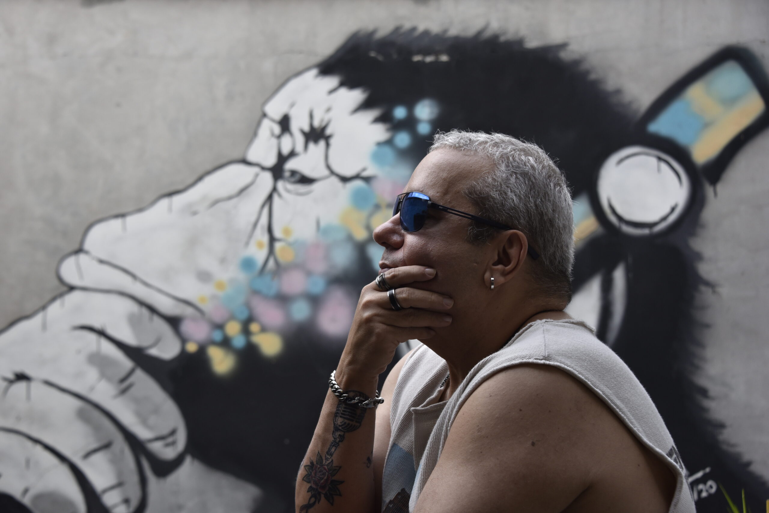 81 anos de Raul Seixas: Thebar Ghedes resgata gravação inédita por 30 anos e celebra o legado do ícone do rock em “Chamando Raul”